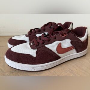 Nike Alleyoop SB Mystic Dates/ Claystone Red Women’s Size 7 BRAND NEW